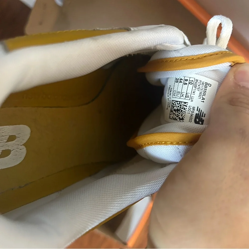 New Balance 550 White and Yellow Sneakers - Picture 5 of 6